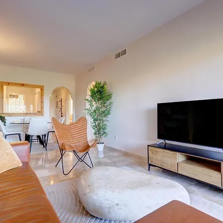 037 Relaxing Sea Views 2 Bed 2 Bath Calahonda Appartement